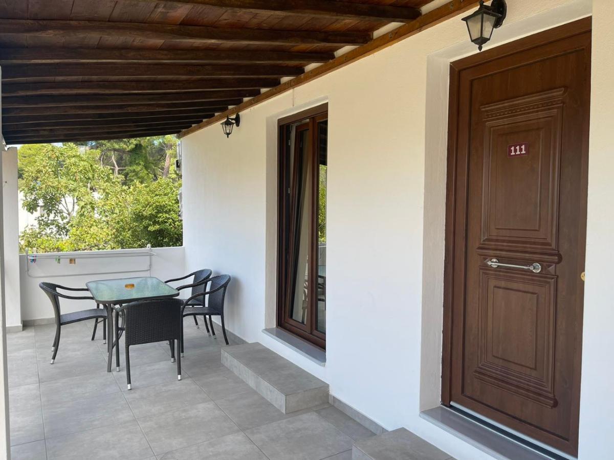 Sunset Studios & Apartments Koukounaries Luaran gambar