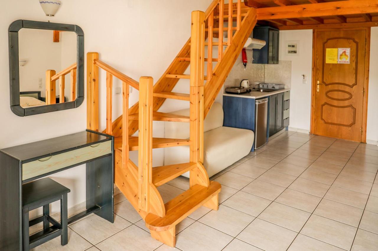 Sunset Studios & Apartments Koukounaries Luaran gambar