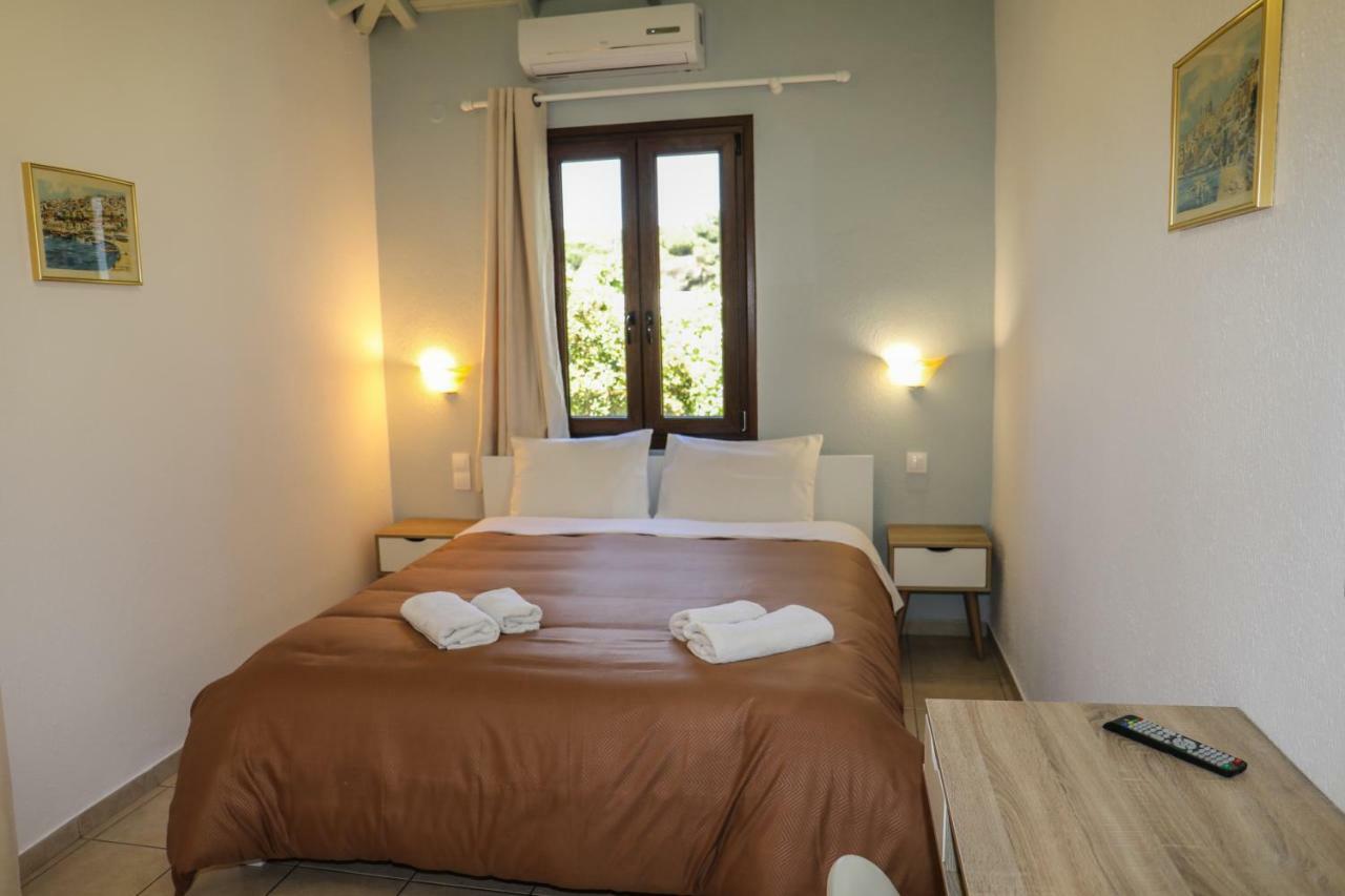 Sunset Studios & Apartments Koukounaries Luaran gambar